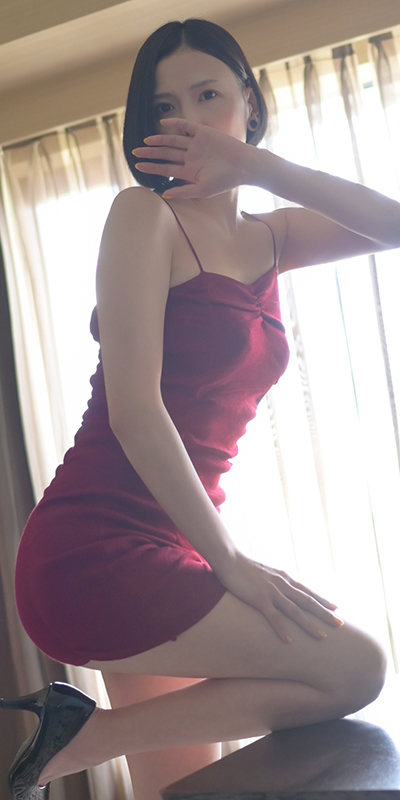 茜(33)